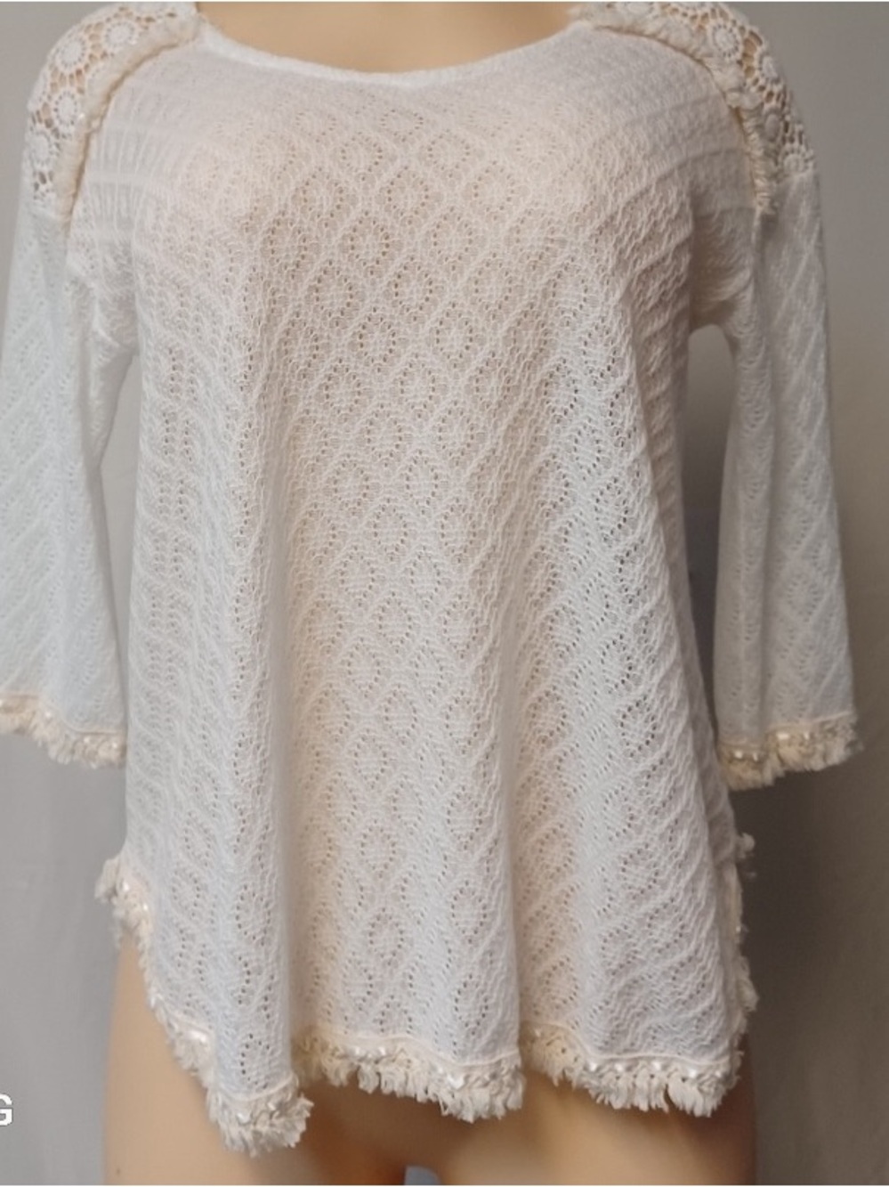 Women's Cream Lace Knit 3/4 Sleeve Top